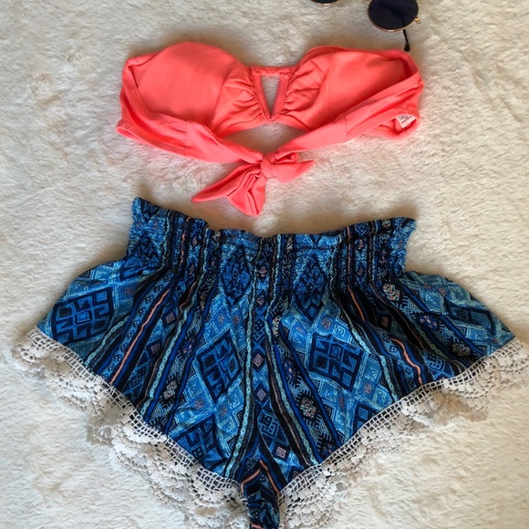 Comfy Aztec pattern shorts - Picture 2 of 2